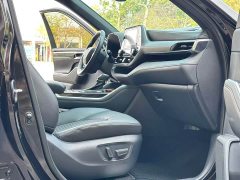 Toyota Crown Land Cruiser Crown Venza 2.5L HEV AWD Luxury - ფოტო 7