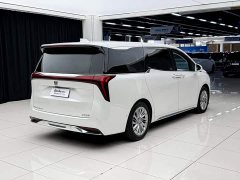 Toyota 2.0T Six-Seat Yun Shi Edition - ფოტო 13