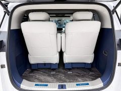 Toyota 2.0T Six-Seat Yun Shi Edition - ფოტო 14
