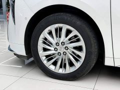 Toyota 2.0T Six-Seat Yun Shi Edition - ფოტო 3