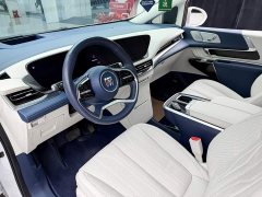 Toyota 2.0T Six-Seat Yun Shi Edition - ფოტო 5