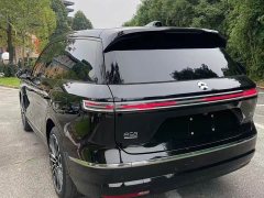NIO ES8 2026 Six-Seat Executive Signature Edition - ფოტო 2