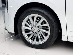 Toyota 2.0T Six-Seat Yun Shi Edition - ფოტო 3