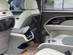 Bentley Bentayga 4.0T V8 Long Wheelbase Elegance Edition - ფოტო 12