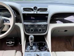 Bentley Bentayga 4.0T V8 Long Wheelbase Elegance Edition - ფოტო 7