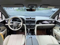 Bentley Bentayga 4.0T V8 Long Wheelbase Elegance Edition - ფოტო 9