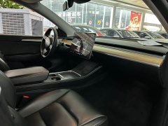 Tesla Model Y Rear-Wheel Drive - ფოტო 5