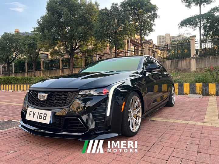 Cadillac CT4 28T Premium