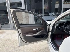 BMW 3 Series 325Li M Sport Package - ფოტო 4