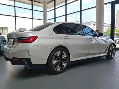 BMW i3 eDrive 40 L Night Sport Package - ფოტო 5