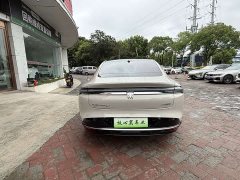 Buick Zhijing L7 Extended Range Avvia - ფოტო 12