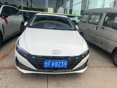 Hyundai Elantra 1.5L CVT Luxury - ფოტო 2