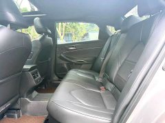 Toyota Avalon 2019 Hybrid 2.5L Luxury National VI - ფოტო 8
