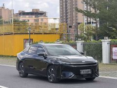 Geely Galaxy L6 125km PLUS Longteng Edition - ფოტო 3