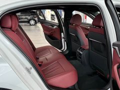 BMW 5 Series 530Li Premier M Sport Package - ფოტო 10