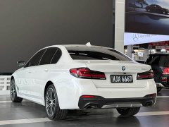 BMW 5 Series 530Li Premier M Sport Package - ფოტო 7