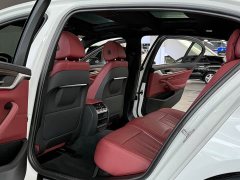 BMW 5 Series 530Li Premier M Sport Package - ფოტო 9