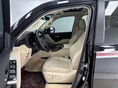 Toyota Land Cruiser (Imported) LC300 2025 3.5T Automatic - ფოტო 10
