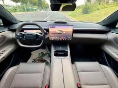 Lynk & Co Geely Lynk & Co Z10 95kWh 766km RWD Max - ფოტო 6