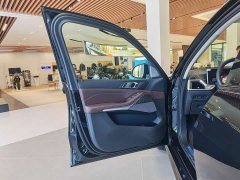 BMW X5 xDrive 30Li M Sport Luxury Night Edition Package - ფოტო 10