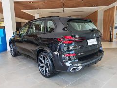 BMW X5 xDrive 30Li M Sport Luxury Night Edition Package - ფოტო 5