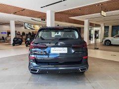 BMW X5 xDrive 30Li M Sport Luxury Night Edition Package - ფოტო 6