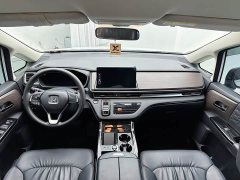 Honda Odyssey 2.0L e:HEV Sharp Comfort Edition - ფოტო 16