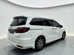 Honda Odyssey 2.0L e:HEV Sharp Comfort Edition - ფოტო 5