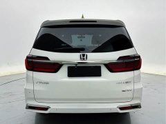 Honda Odyssey 2.0L e:HEV Sharp Comfort Edition - ფოტო 6