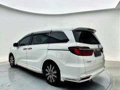 Honda Odyssey 2.0L e:HEV Sharp Comfort Edition - ფოტო 7
