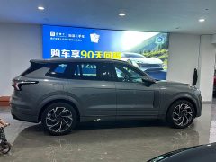 Lynk & Co Geely Lynk & Co 09 2021 2.0T Halo Six-Seater - ფოტო 3