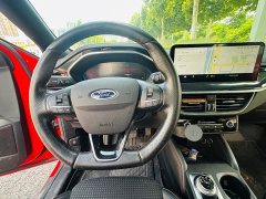 Ford Focus Hatchback EcoBoost 180 Automatic ST Line - ფოტო 7