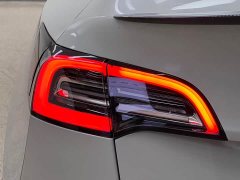 Tesla Model Y Standard Range RWD - ფოტო 11