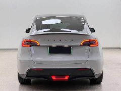 Tesla Model Y Standard Range RWD - ფოტო 5