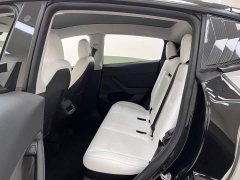 Tesla Model Y Standard Range RWD - ფოტო 9