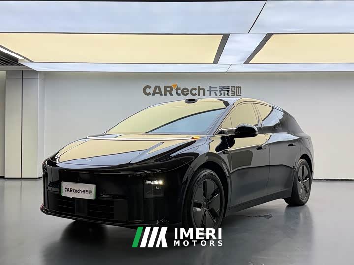 Li Auto i6 2025 Two-Wheel Drive Standard - ავტომობილი ჩინეთიდან