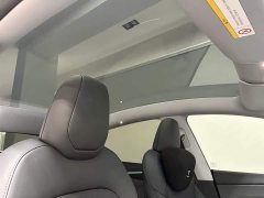 Tesla Model Y Rear-Wheel Drive - ფოტო 12