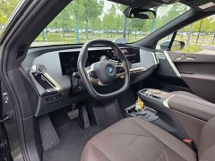 BMW iX xDrive50 - ფოტო 19
