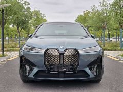 BMW iX xDrive50 - ფოტო 2