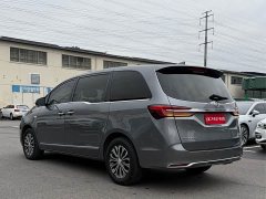Buick GL8 Land Business Class 652T Luxury - ფოტო 13