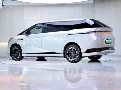 XPeng X9 Pure Electric 740 Extended Range Max - ფოტო 3