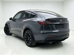 Tesla Model Y Rear-Wheel Drive - ფოტო 4