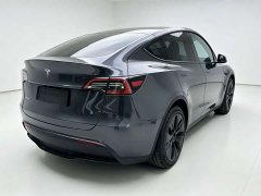Tesla Model Y Rear-Wheel Drive - ფოტო 6