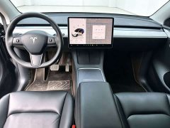 Tesla Model Y Rear-Wheel Drive - ფოტო 8
