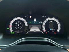 Toyota Avalon Hybrid 2.0L Luxury - ფოტო 16