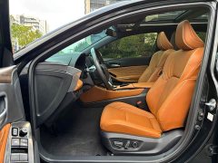 Toyota Avalon Hybrid 2.0L Luxury - ფოტო 9