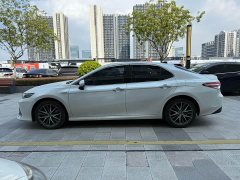 Toyota Camry 2021 Hybrid Luxury - ფოტო 3