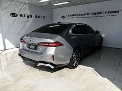 BMW 5 Series 530Li Premier M Sport Package - ფოტო 4