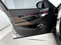 BMW 5 Series 530Li Premier M Sport Package - ფოტო 9