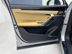 Geely Boyue L 1.5TD DCT Luxury - ფოტო 16